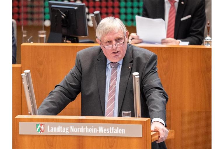 NRW-Arbeitsminister Karl-Josef Laumann (CDU). Foto: Marcel Kusch/dpa