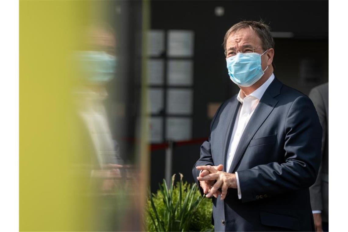 Laschet fordert Grenzöffnung zu Frankreich NRW-Ministerpräsident Armin Laschet: „Brauchen dringend eine Öffnung der Grenze zu Frankreich.“. Foto: Bernd Thissen/dpa