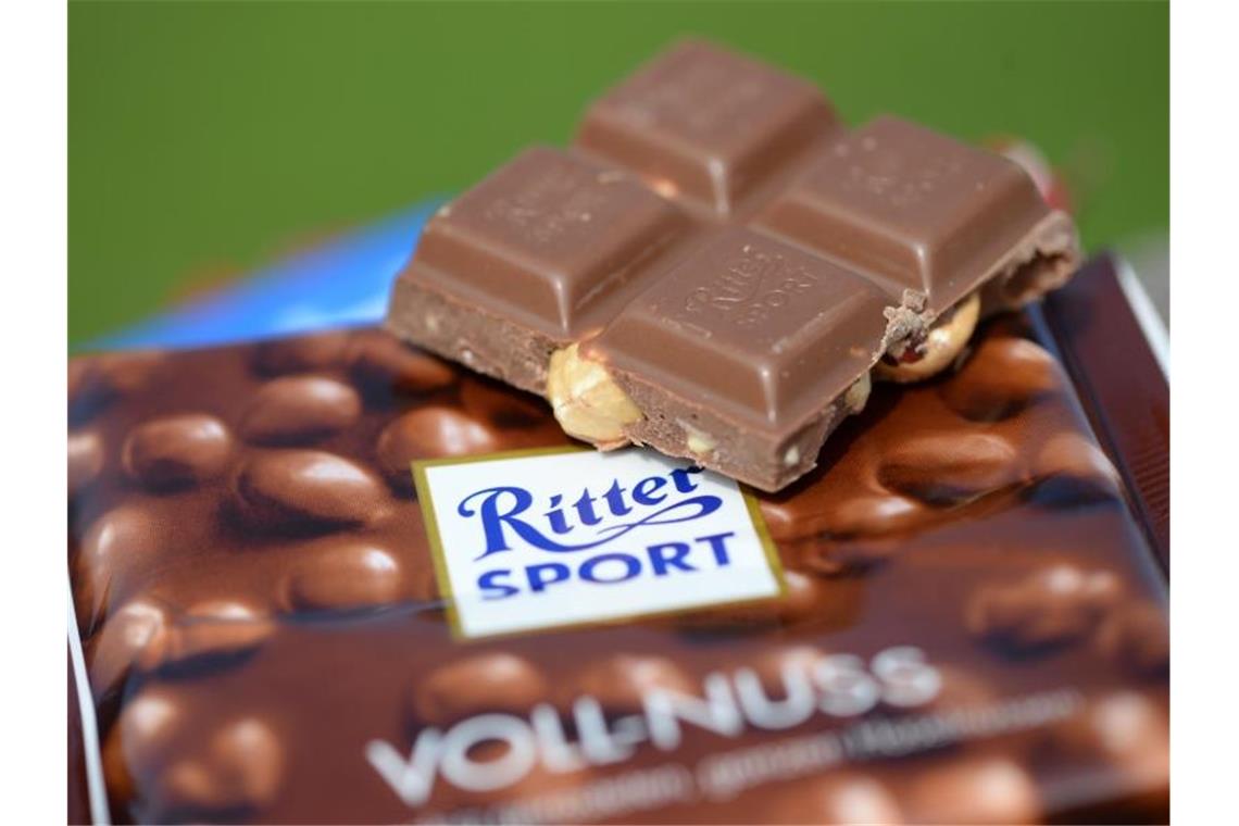 Ritter Sport erneut mit Umsatzrückgang Nuss-Schokolade der Marke Ritter-Sport-Schokolade ist zu sehen. Foto: picture alliance / Patrick Seeger/dpa/Symbolbild