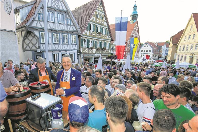 OB Frank Nopper würde gerne wieder bei der Straßenfesteröffnung am Zapfhahn stehen. Dass ihm das in diesem Jahr noch vergönnt sein wird, ist allerdings unwahrscheinlich.Foto: A. Becher