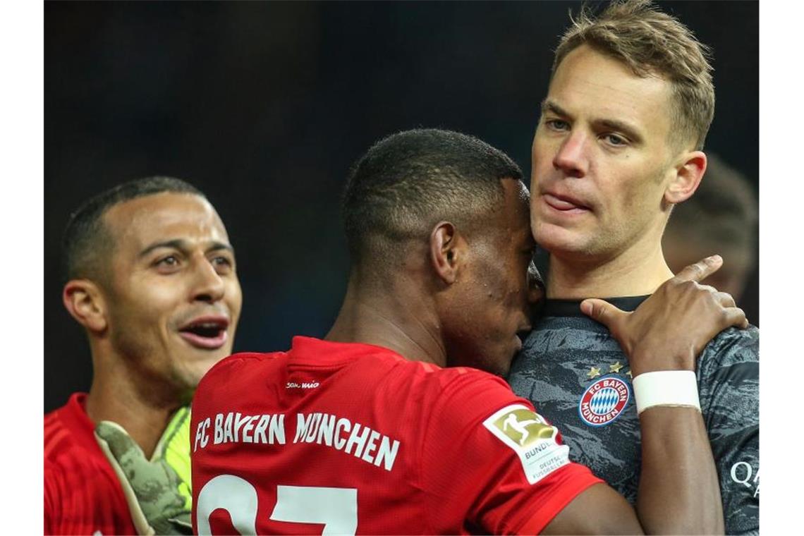 Koan Neuer oder neuer Vertrag? Ob Manuel Neuer seinen Vertrag beim FC Bayern verlängert, steht noch nicht fest. Foto: Andreas Gora/dpa
