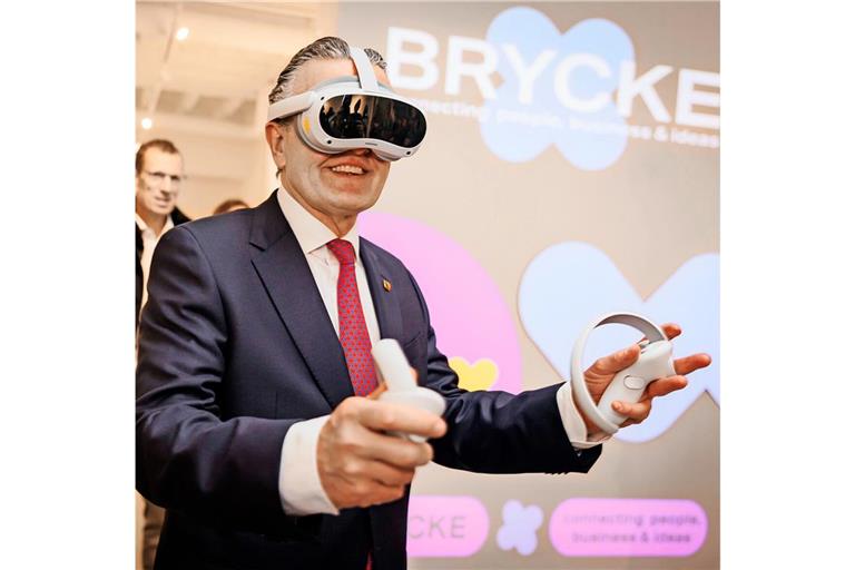 OB Nopper bei der Eröffnung. Er setzte große Hoffnungen in das Projekt Brycke