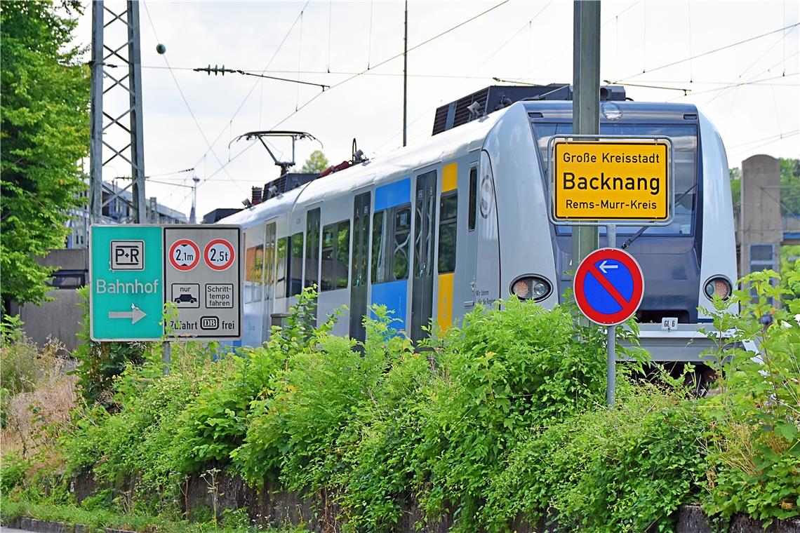 Ob und welche Bahnen ab Ende April zwischen Backnang und Stuttgart verkehren, ist noch unklar. Foto: Tobias Sellmaier