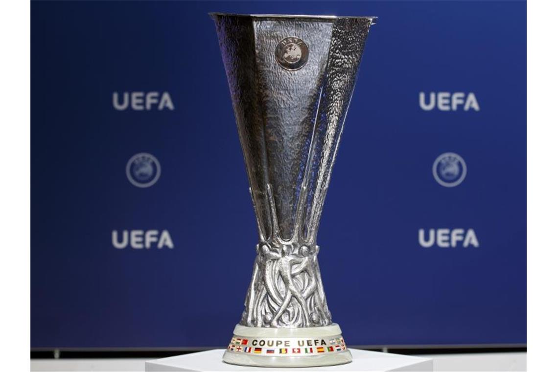 Objekt der Begierde: Der Pokal der Europa League. Foto: Salvatore Di Nolfi/KEYSTONE