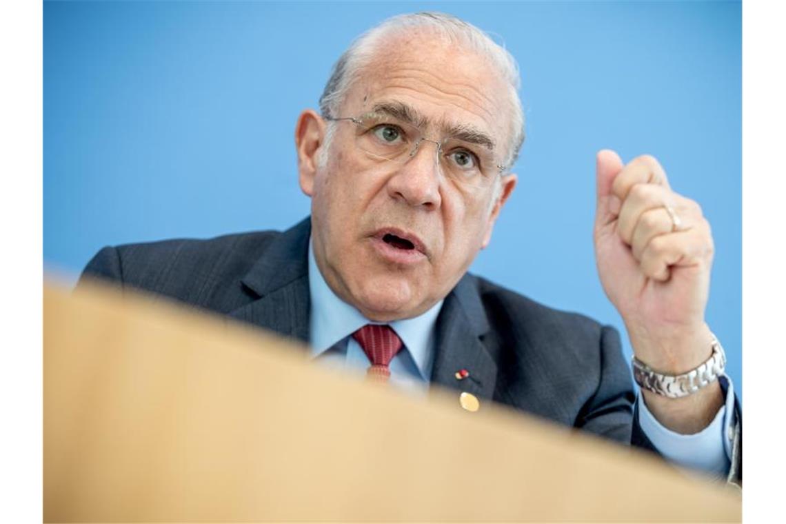 OECD-Generalsekretär Ángel Gurría sorgt sich wegen Wirtschaftseinbruch, Klimabelastung und Migrationsdruck. Foto: Michael Kappeler/dpa