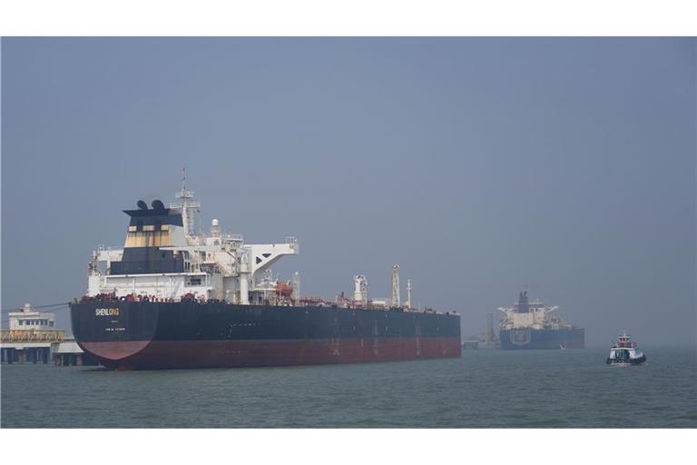 Öltanker fahren kaum noch durch die Straße von Hormus.