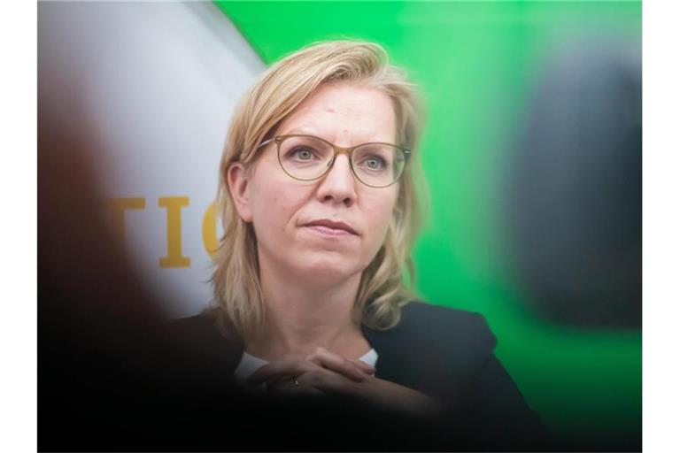 Österreichs Klimaschutzministerin Leonore Gewessler droht der EU-Kommission mit einer Klage. Foto: Christoph Soeder/dpa