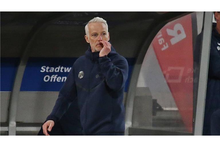 OFC-Trainer Mark Zimmermann verliert mit seinem Team im Hessenpokal-Halbfinale.        


Foto: IMAGO/SNS UG 