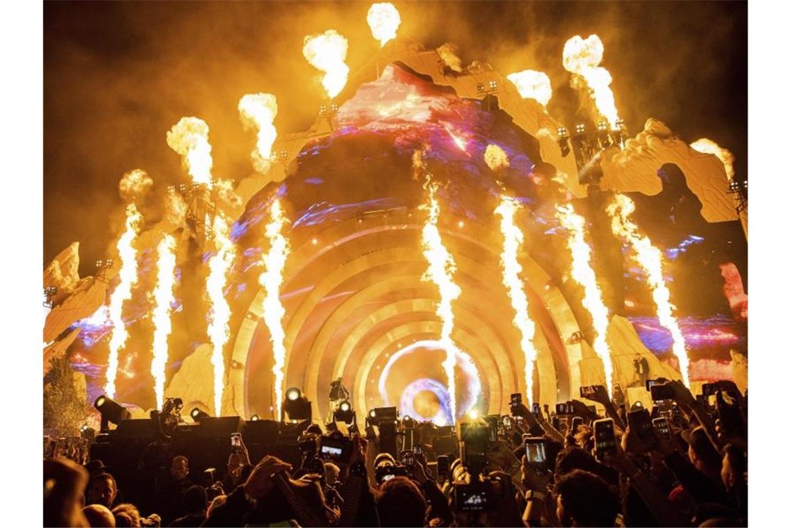 Acht Tote und mehr als 300 Verletzte bei Festival in Houston Offenbar wurde das Unglück beim Astroworld-Festival in Houston durch einen Massenandrang ausgelöst. Foto: Amy Harris/Invision/AP/dpa