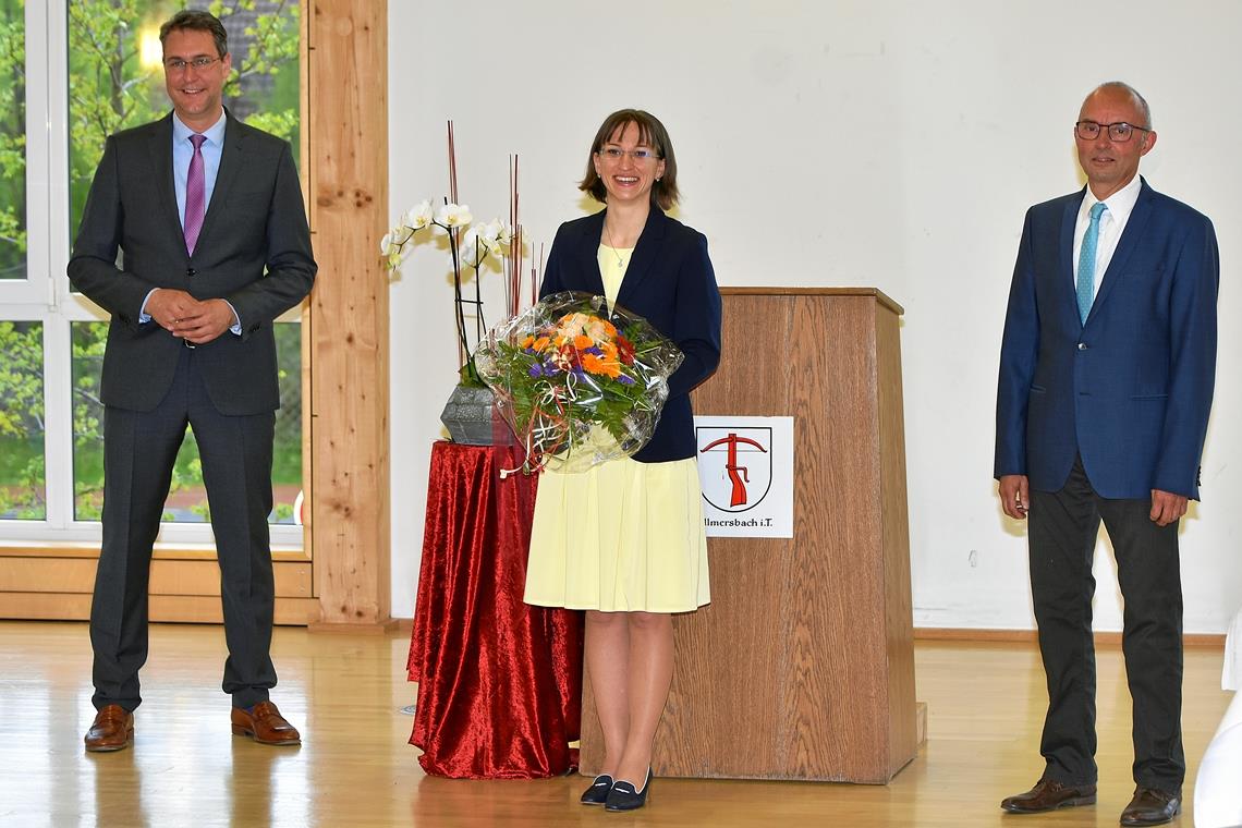 Offizielle Verpflichtung: Landrat Richard Sigel (von links), Bürgermeisterin Pat...