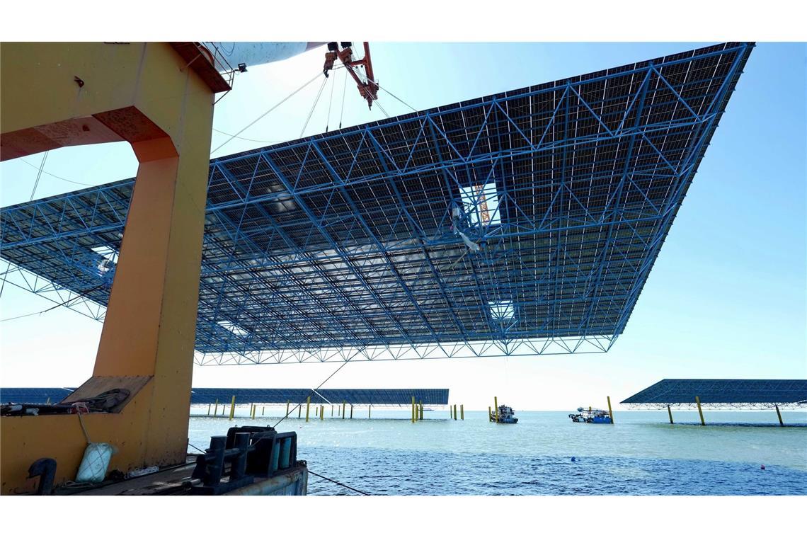 Bilder des Tages Offshore-Photovoltaik-Kraftwerk mit 1,8 Millionen Kilowatt entsteht vor Chinas Küste