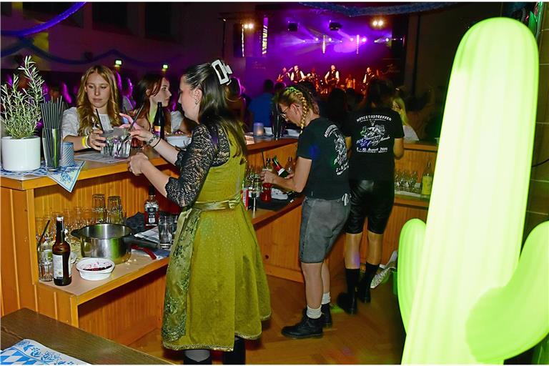 Ohne die ehrenamtliche Arbeit der Vereinsmitglieder geht nichts. Trotzdem werden Veranstaltungen wie das Biketoberfest für Vereine immer schwieriger zu stemmen. Foto: Tobias Sellmaier
