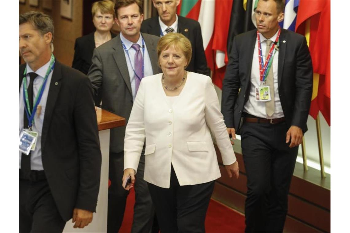 Ohne Ergebnis: Bundeskanzlerin Angela Merkel verlässt den EU-Gipfel. Foto: Thierry Roge/BELGA