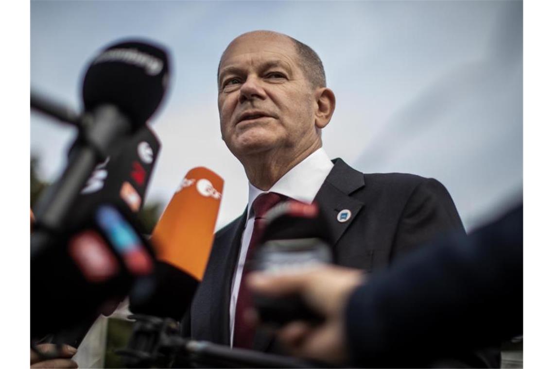 Klima und Corona bestimmen die Agenda beim G20-Gipfel Olaf Scholz ist als Bundesfinanzminister bei G20 dabei - diesmal werden ihn dort aber viele schon als künftigen Kanzler begrüßen. Foto: Oliver Weiken/dpa