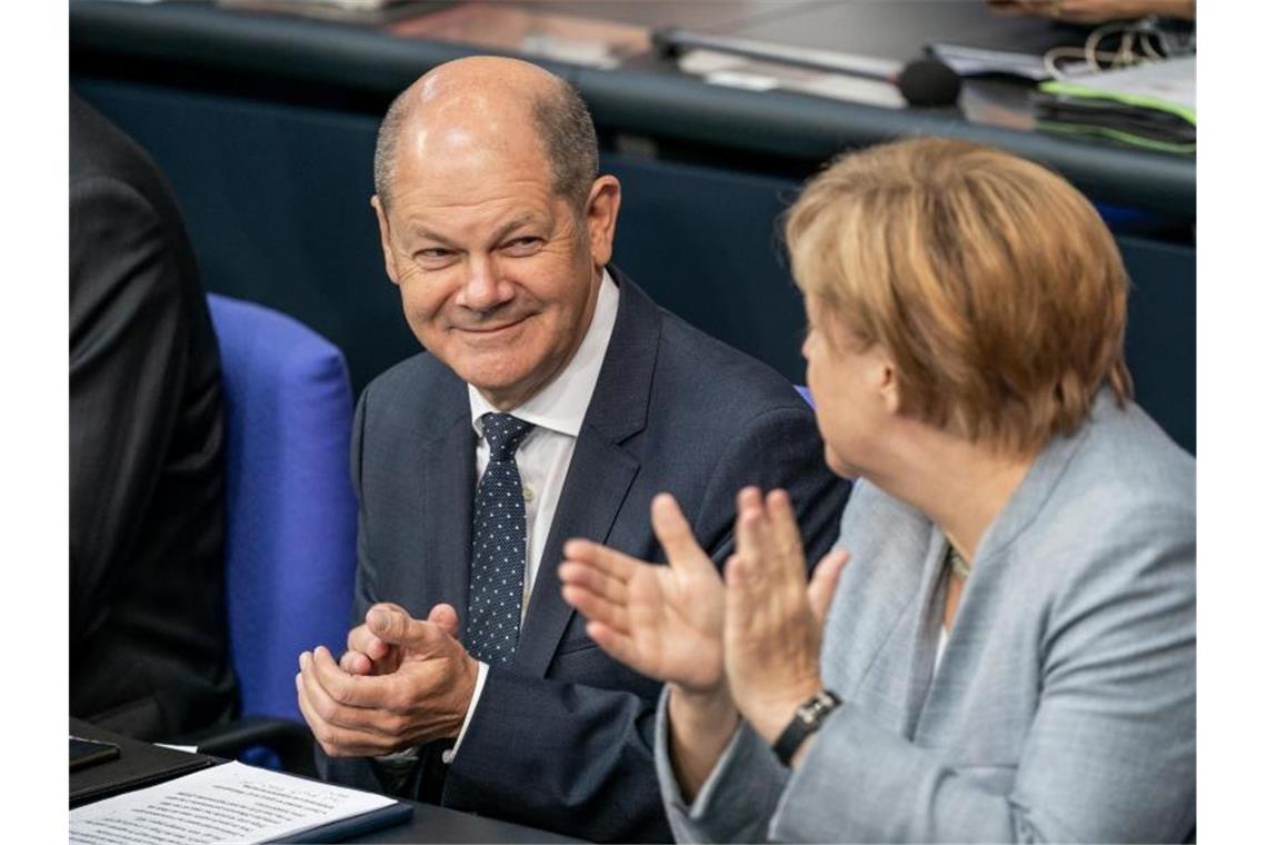Koalition streitet um Weg zu mehr Klimaschutz Olaf Scholz sagte im ZDF, er spüre „bei allen Koalitionspartnern den Willen, tatsächlich etwas zustande zu bringen, das der Größe der Aufgabe gerecht wird“. Foto: Michael Kappeler