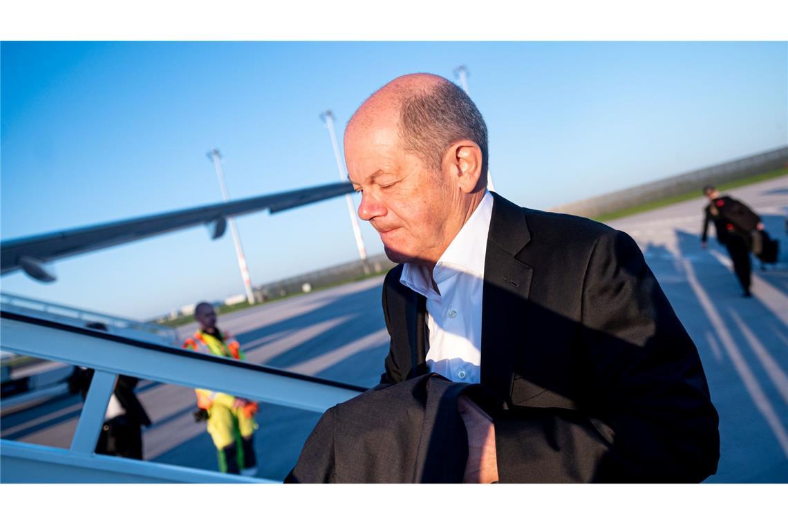 Scholz spricht am Rande der Papst-Trauerfeier mit Trump Olaf Scholz traf bei der Trauerfeier für den Papst Donald Trump.