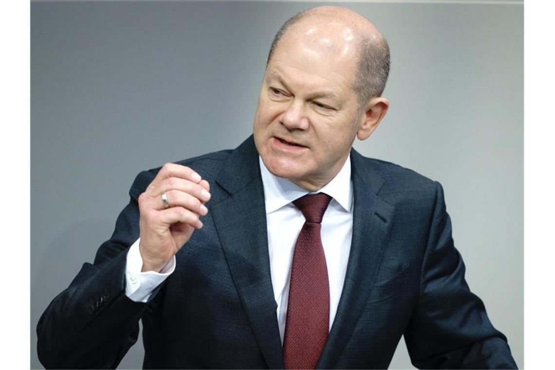 Olaf Scholz während seiner Rede im Bundestag zu Beginn der Haushaltswoche. Foto: Kay Nietfeld/dpa