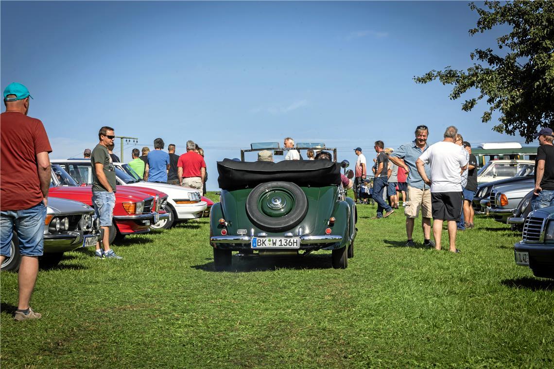 Oldtimertreffen im Morbach am Tag des Schwäbischen Waldes.