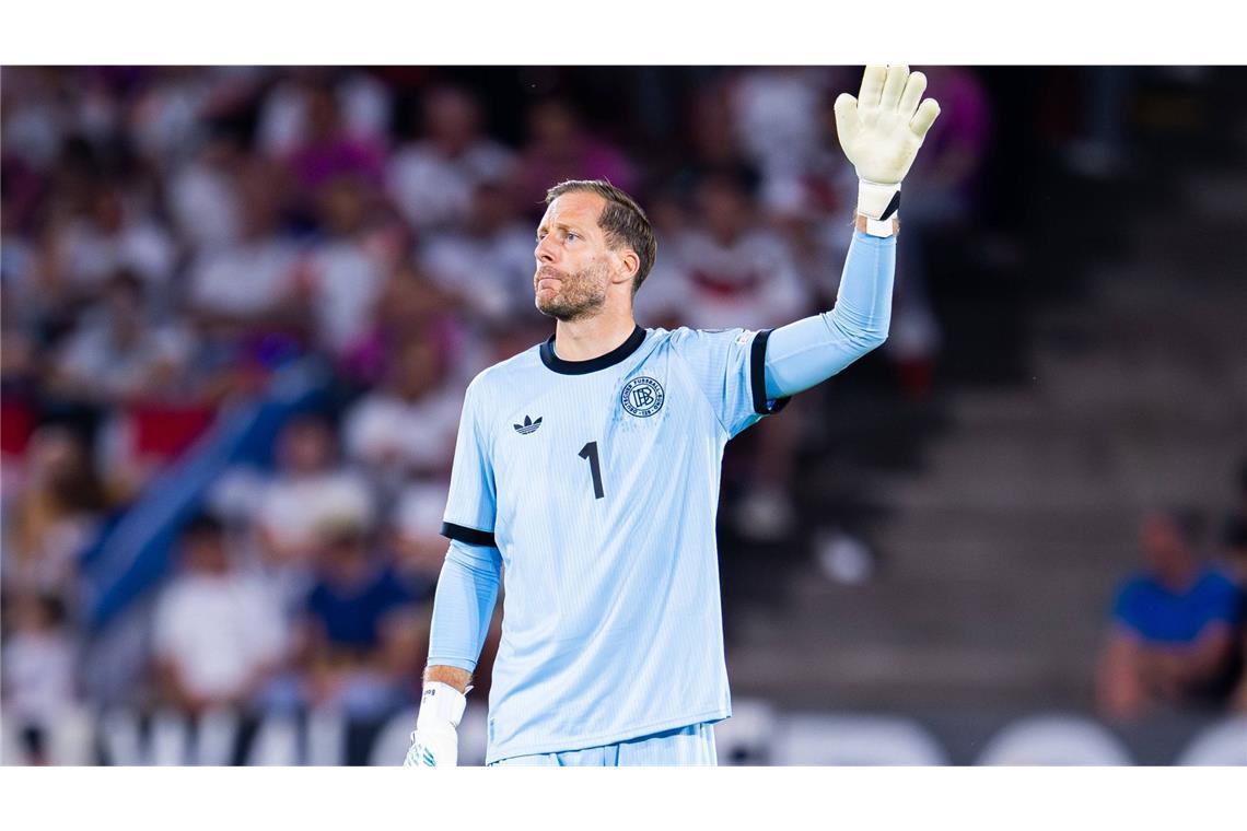 Ex-VfB-Spieler Woltemade trifft zum Sieg Oliver Baumann (Note 2,5): Beim 4:0 gegen Luxemburg erlebte der Hoffenheimer Keeper in seinem Heimspiel in Sinsheim zuletzt einen extrem ruhigen Abend, weil er kaum etwas zu tun hatte – in Belfast nun war das anders. Aber nur ein bisschen. Denn parieren musste Baumann wieder nicht allzu viel – wenn, dann war er aber mit Klasse und starkem Stellungsspiel zur Stelle. Dafür war er im Spielaufbau mehr gefordert, was er gewohnt souverän bewerkstelligte. Bis er nach einer Stunde mit einem schlampigen Zuspiel Joshua Kimmich in Bedrängnis brachte und so eine Großchance der Nordiren einleitete.