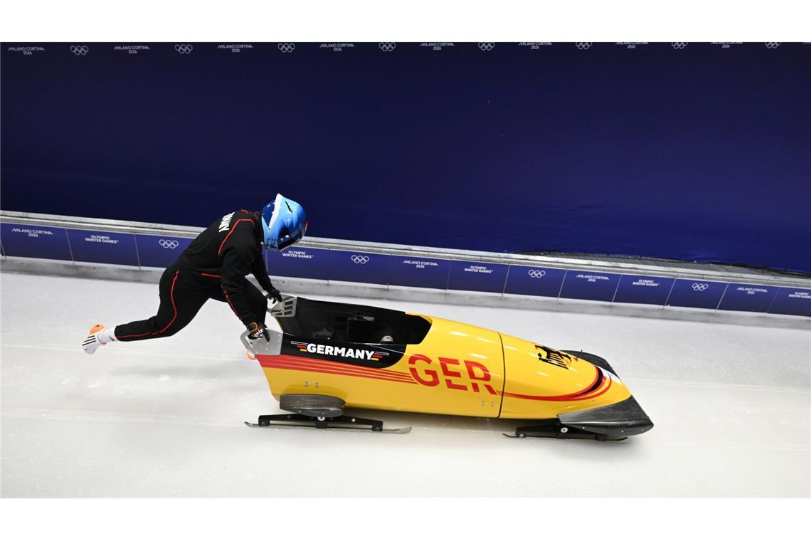 Olympia, Olympische Winterspiele Mailand Cortina 2026, im Cortina Sliding Centre, Bob, Monobob, Frauen, Kim Kalicki startet ihren Lauf.