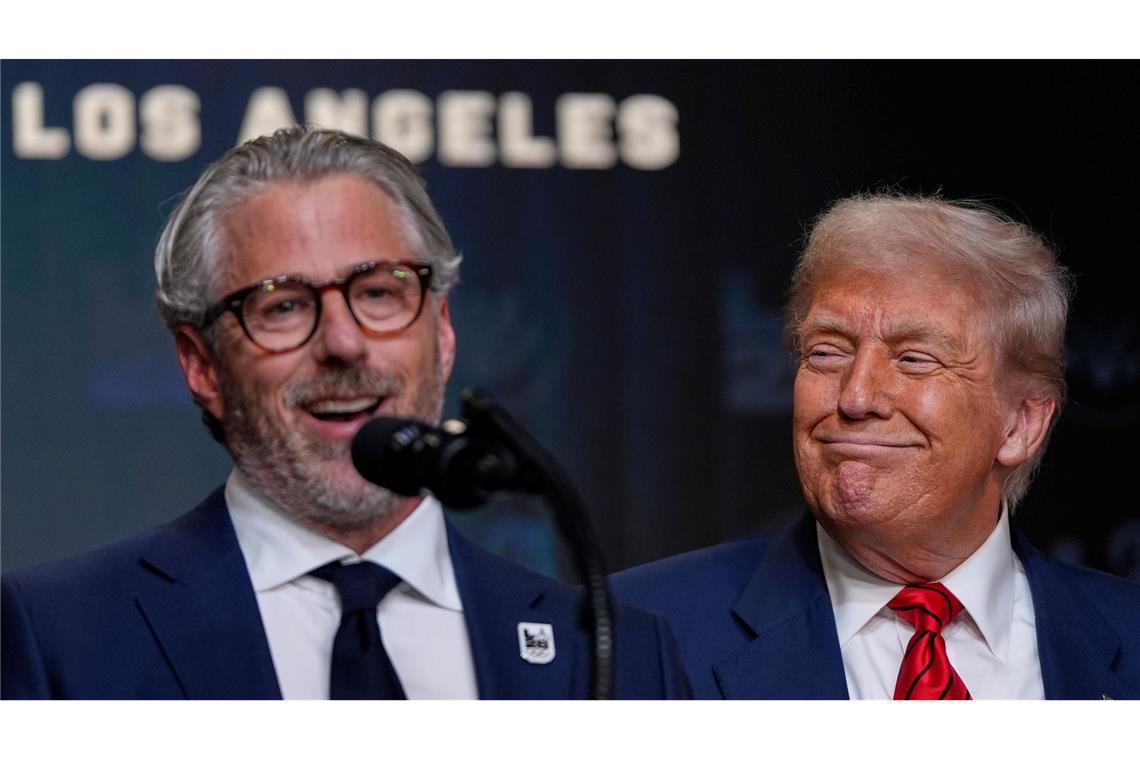 Erlass: Trump beruft Taskforce für Olympia 2028 Olympia-Orgsanisationschef Wasserman (l) lobte Trumps Entscheidung zur Einrichtung einer Taskforce.