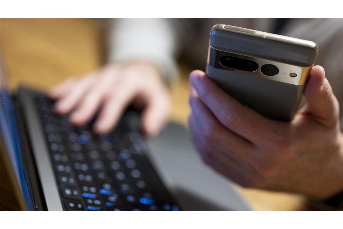 Online-Banking in Deutschland auf Höchststand Online-Banking erfreut sich inzwischen auch bei älteren Menschen großer Beliebtheit.