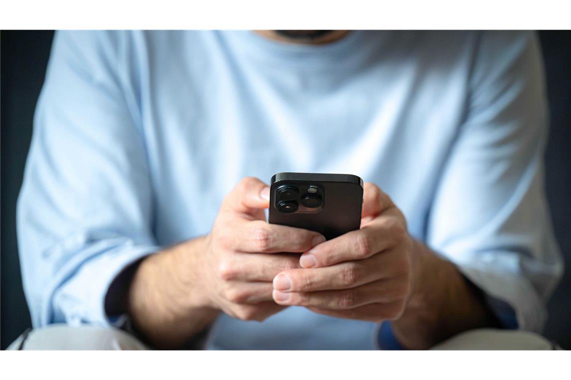 Online-Inhalte spielen laut dem BKA eine große Rolle bei der Radikalisierung, vor allem junger Menschen. (Symbolbild)