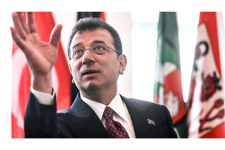 Opposition und Kritiker werfen der Regierung vor, den Oppositionspolitiker Imamoglu durch die Verfahren gegen ihn kaltstellen zu wollen. (Archivbild)