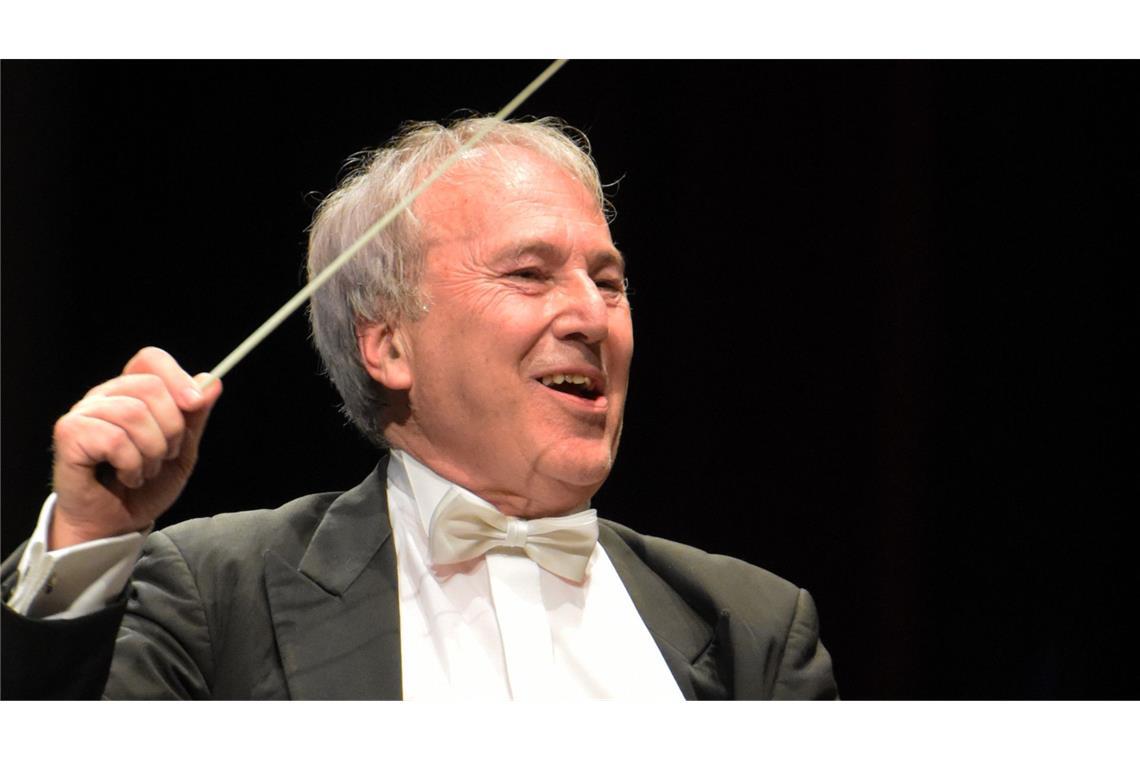 Tod und Erklärung Originalklang-Dirigent Frieder Bernius hat in der Stuttgarter Markuskirche Mozarts Requiem entharmlost.