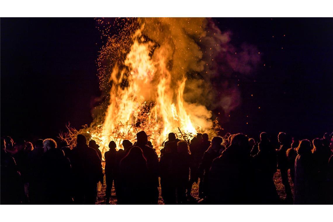 Beträchtliche Feinstaub-Emissionen durch Osterfeuer Osterfeuer können gesundheitsschädlich sein. (Archivbild)