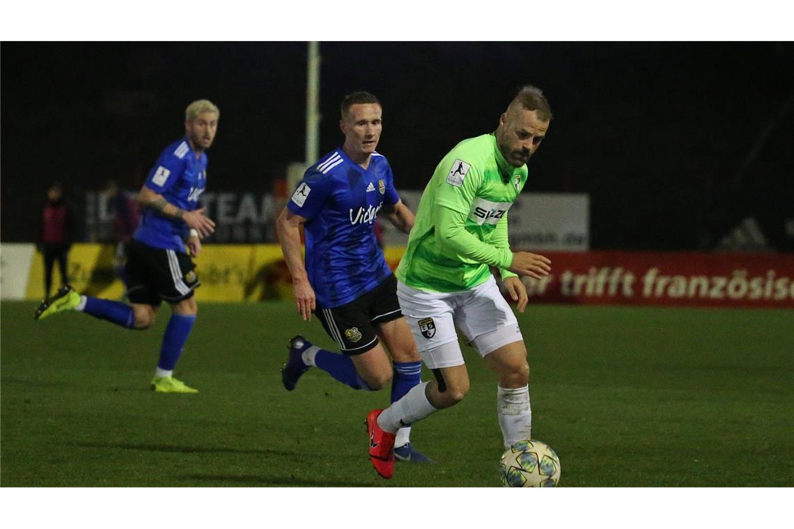 Pablo Gil Sarrion (re.) spielte  auch schon für die TSG Balingen.