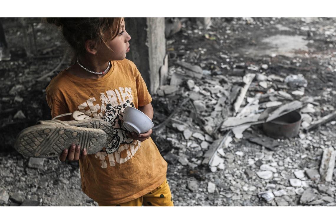 Tote bei Luftangriff auf ehemalige Schule in Gaza Palästinensischen Angaben zufolge waren in einem von Israel angegriffenen Gebäude Vertriebene untergebracht.