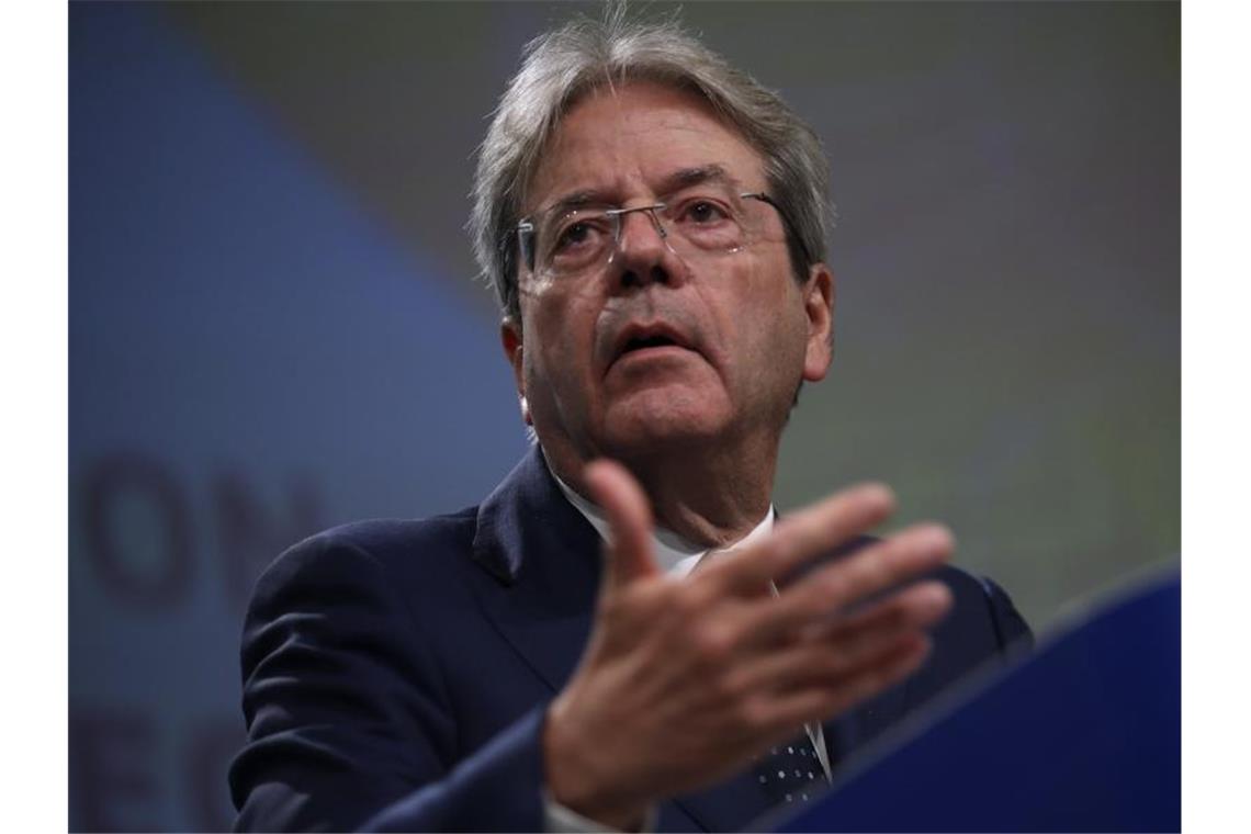 Paolo Gentiloni, EU-Kommissar für Wirtschaft, sprach in Brüssel von einem „Skandal, der so nicht einfach weiter laufen kann“. Foto: Francisco Seco/AP Pool/dpa