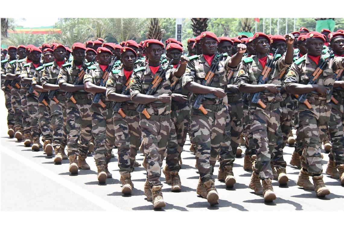 Parade von Soldaten der Forces armées maliennes, der Streitkräfte Malis im September 2025 in der Hauptstadt Bamako.