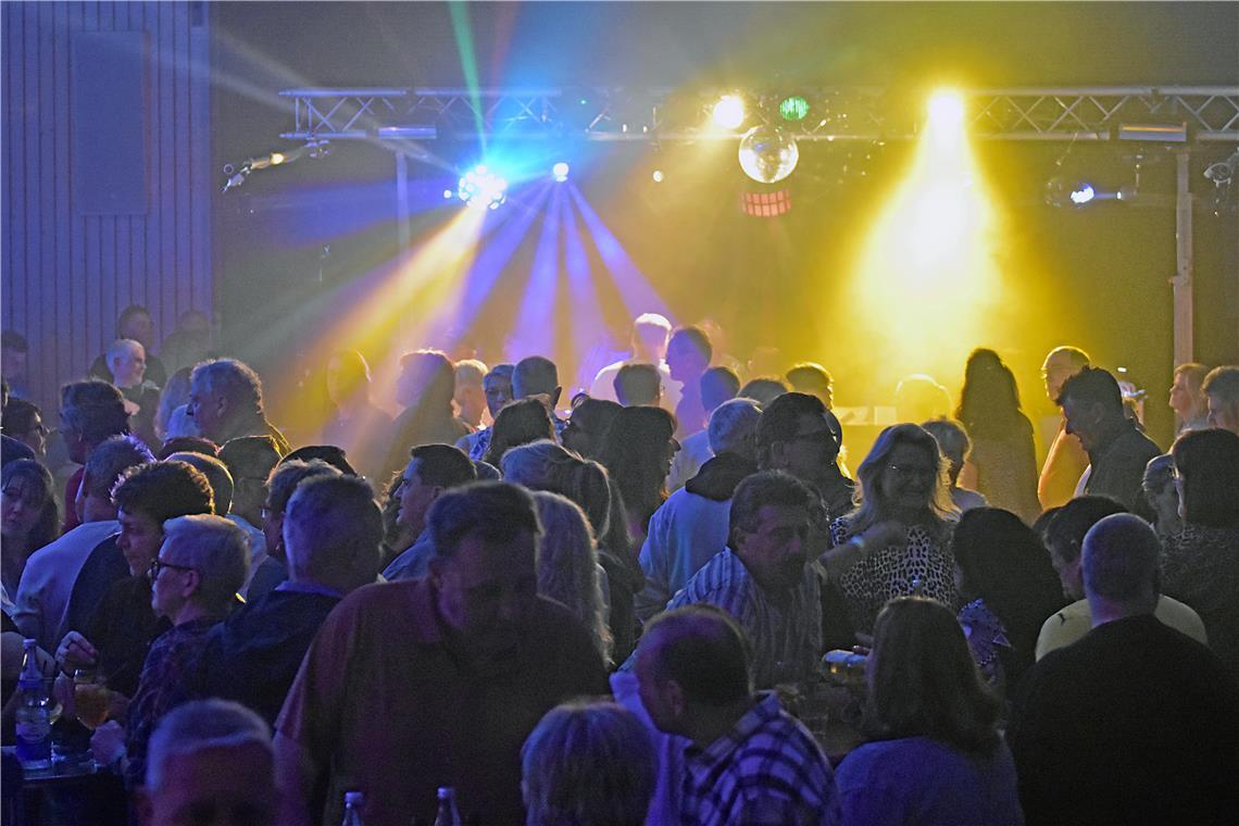 Partynacht in Unterweissach. 12. "Remember Alte Grube Party" des Disco Club Ober...