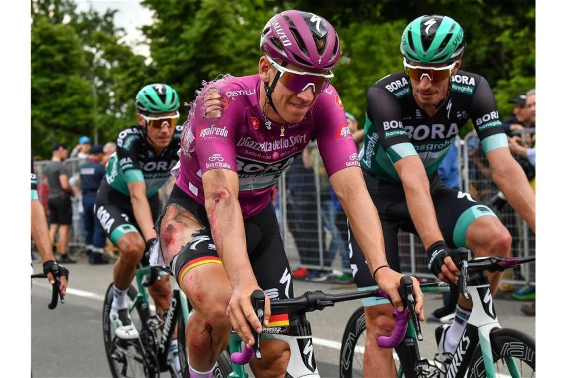 Trotz Sturz am Vortag: Ackermann sprintet auf Platz drei Pascal Ackermann war auf der 10. Etappe des Giro d’Italia schwer gestürzt. Foto: Alessandro Di Meo/ANSA