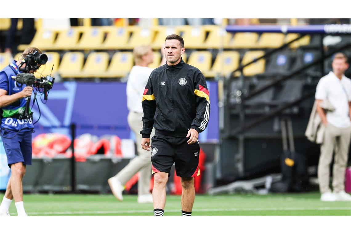 Jamie Leweling bringt neuen Schwung – die Noten für die DFB-Stars Pascal Groß (Note 4): Ersetzte den VfB-Taktgeber Angelo Stiller im Mittelfeld. Eine sichere Anspielstation. Allerdings setzte Pascal Groß nach vorne nur wenige Impulse. Musste für den torgefährlicheren Leon Goretzka Platz machen (66.).