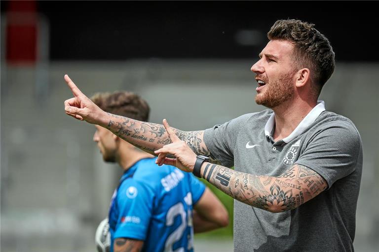 Pascal Reinhardt bezeichnet sich selbst als „sehr emotionalen Trainer, der spektakulären Offensivfußball spielen möchte“. Foto: Tobias Sellmaier