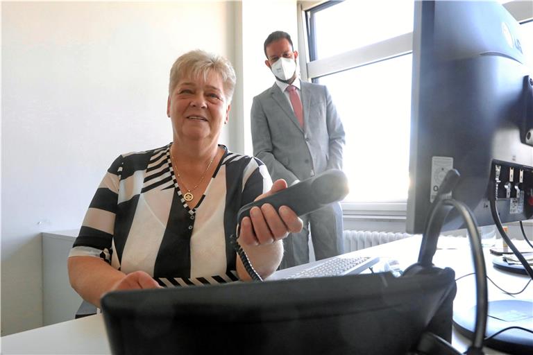 Patricia Alexander-Joos und Peter Zaar haben in Sachen Coronahotline einiges erlebt. Foto: B. Büttner