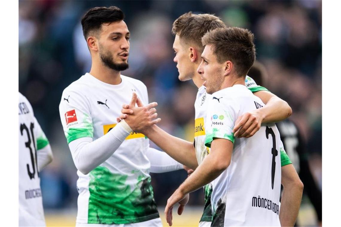 Gladbach kaum zu stoppen: „Lassen uns nichts reinsingen“ Patrick Herrmann traf doppelt für Mönchengladbach. Foto: Marius Becker/dpa