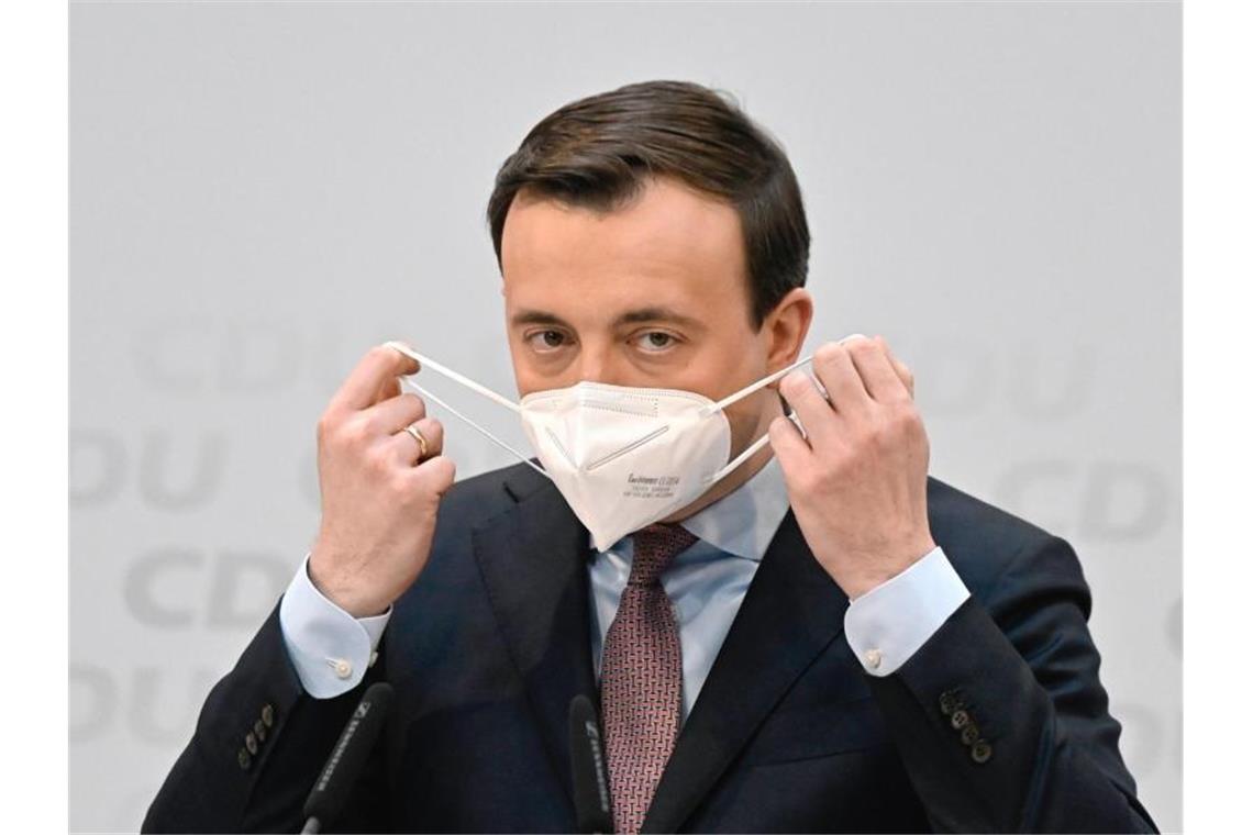 Ziemiak: Sofortige Aufklärung der Maskenbeschaffungs-Affäre Paul Ziemiak, CDU-Generalsekretär. Foto: Tobias Schwarz/AFP Pool/dpa/Archivbild