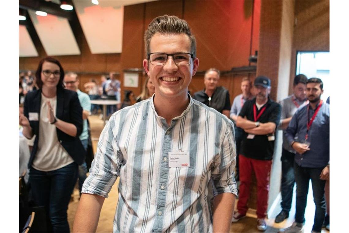 Wechsel: Pavlos Wacker ist neuer Jusos-Landeschef Pavlos Wacker, Juso Kreisverband Emmendingen, lächelt in die Kamera. Foto: Fabian Sommer