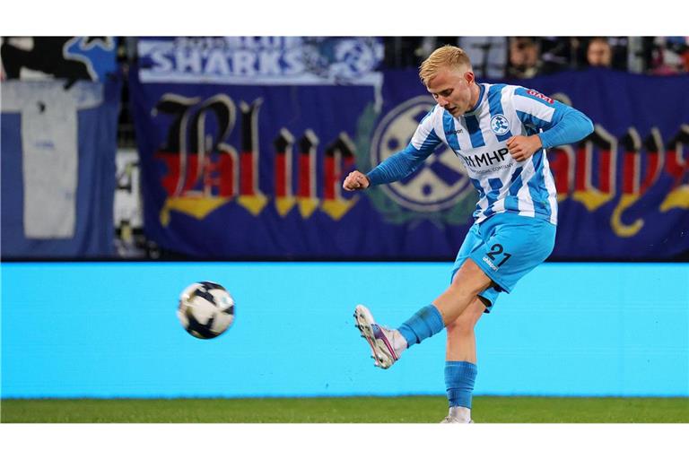 Per Lockl traf per Freistoß zum 1:0 gegen Frankfurt.