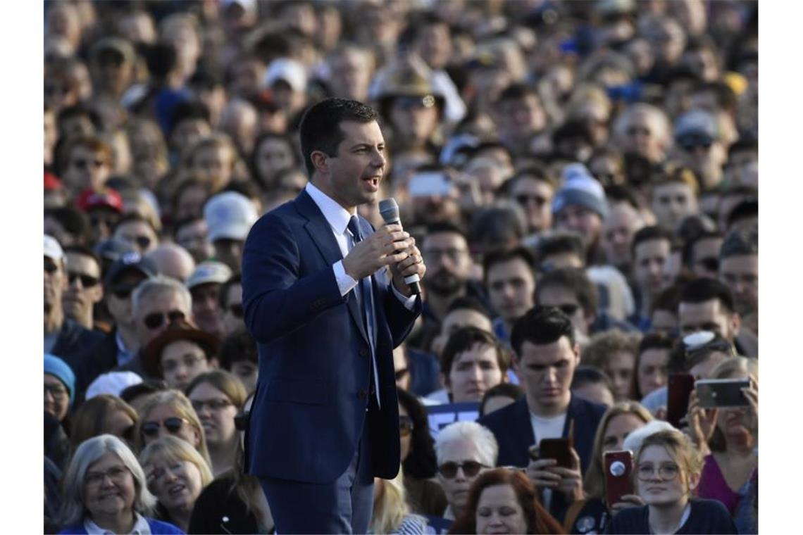 Pete Buttigieg spricht auf einer Wahlkampfveranstaltung. Foto: Susan Walsh/AP/dpa