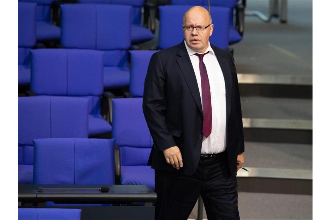 Altmaier und Kramp-Karrenbauer verzichten auf Mandate Peter Altmaier (CDU) ist derzeit noch geschäftsführend Bundesminister für Wirtschaft und Energie. Foto: Tom Weller/dpa