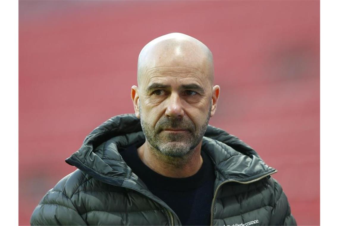 Peter Bosz braucht mit Bayer Leverkusen wieder Erfolge. Foto: Thilo Schmuelgen/Reuters/Pool/dpa