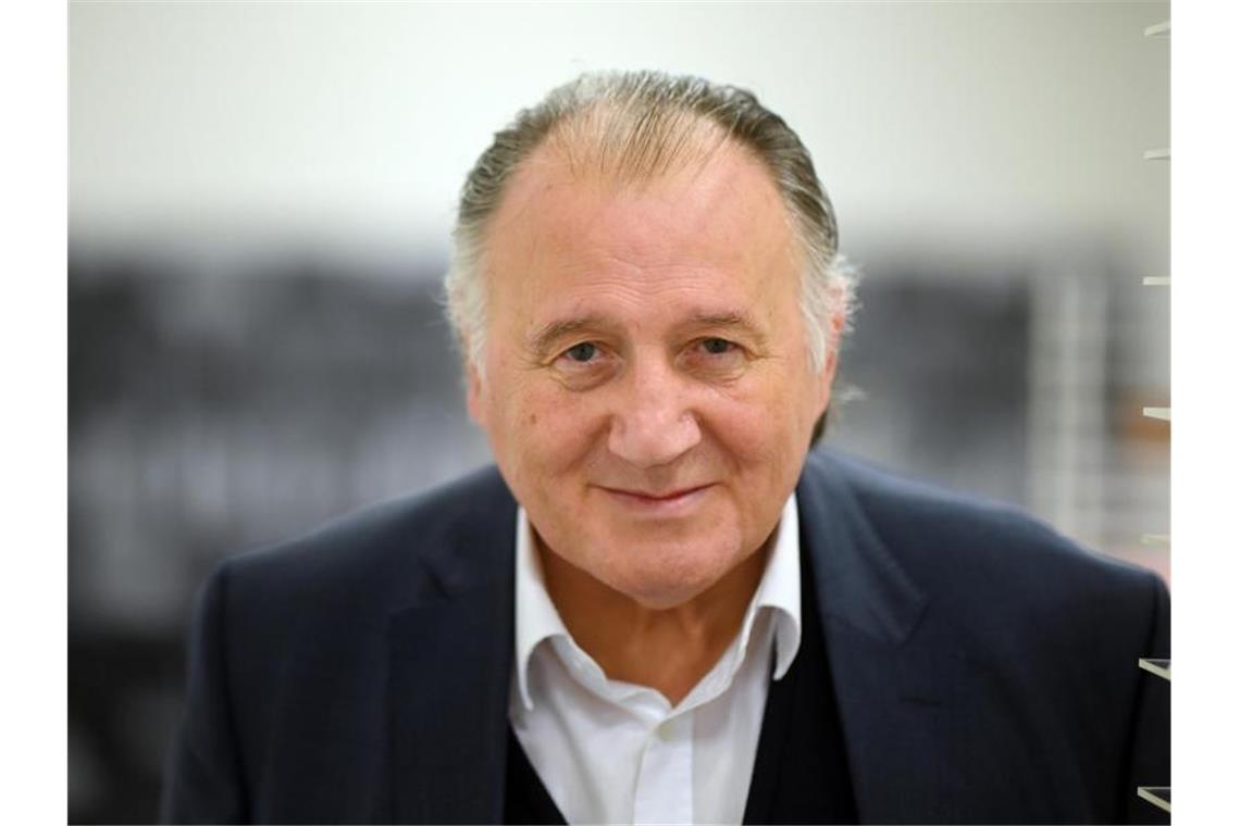 Peter Weibel, Künstler und Direktor des Zentrums für Kunst und Medien (ZKM), bei einer Veranstaltung. Uli Deck/Archiv Foto: Uli Deck