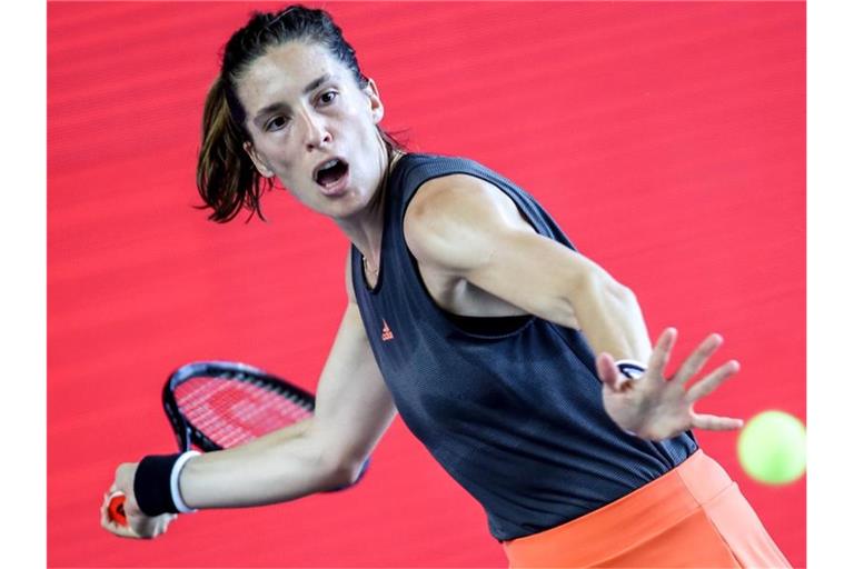 Petkovic setzte sich im Spiel um Platz drei gegen Jelina Switolina durch. Foto: Andreas Gora/dpa