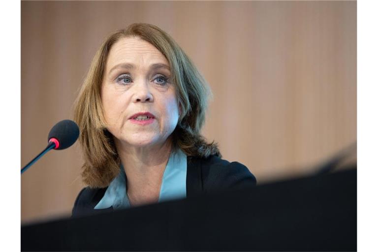 Petra Olschowski (Grüne), Kunststaatssekretärin in Baden-Württemberg, spricht. Foto: Sebastian Gollnow/dpa/Archivbild
