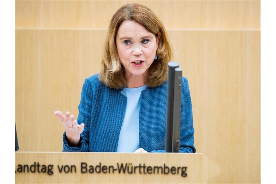 Petra Olschowski (Grüne) spricht im Stuttgarter Landtag. Foto: Tom Weller/dpa/Archivbild